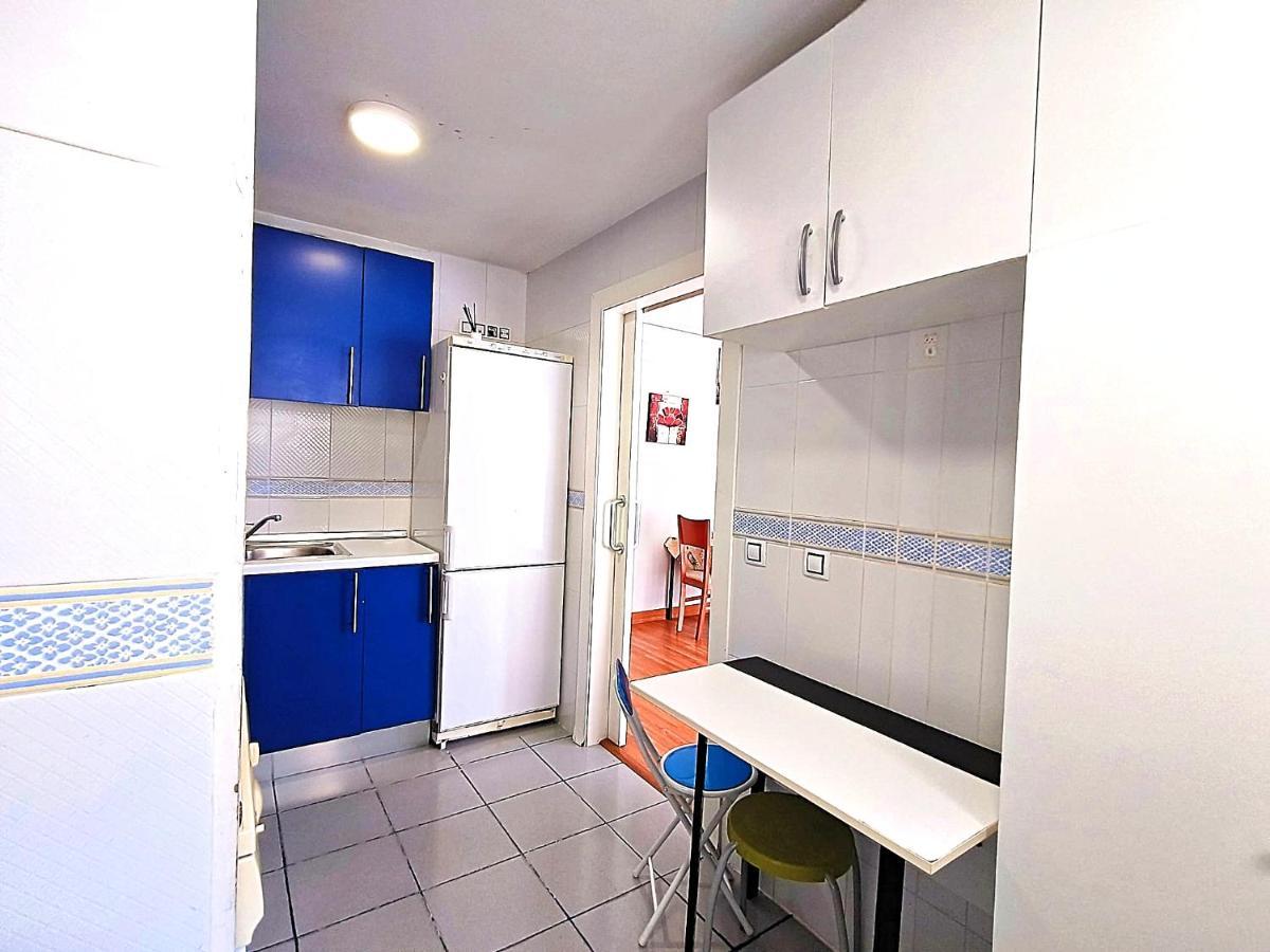Stunning Two Level In Marina Apartamento